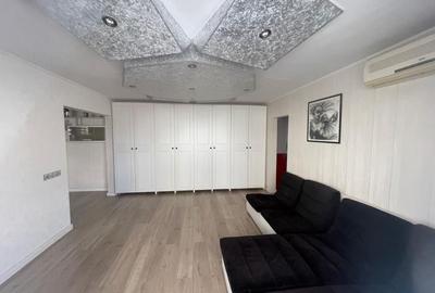 Apartament cu 3 camere decomandat în Iosia