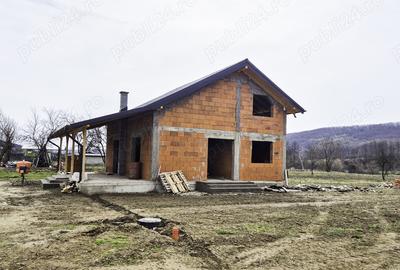 Casă cu 4 camere cu Teren 500 Mp în Drăganu - 13