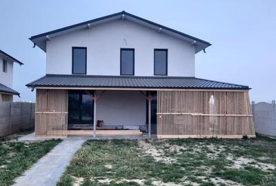 Casă individuală cu 6 camere cu Teren 450 Mp în Bâcu - 1