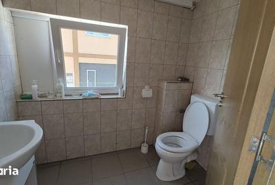 Spațiu comercial, de 250 mp, în Central - 12