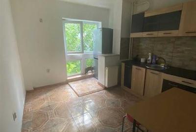 Apartament cu 2 camere decomandat în Central - 4