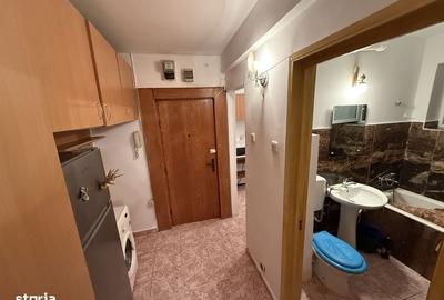 Apartament cu 2 camere semidecomandat în City Park Mall