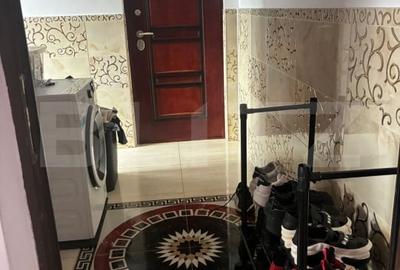 Apartament cu 2 camere semidecomandat, mobilat în Micro 6