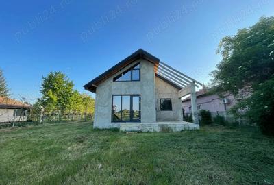 Casă cu 5 camere cu Teren 1500 Mp în Siliștea Snagovului - 2