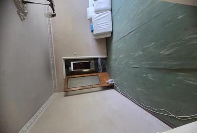 Apartament cu 3 camere semidecomandat în 1 Decembrie 1918