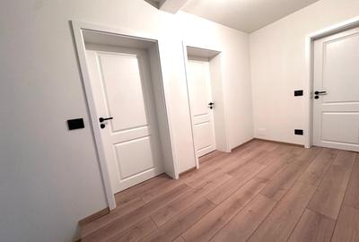 Duplex cu 6 camere cu Canalizare în Moșnița Nouă - 12