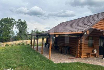 Casă cu 3 camere în Cotorăști