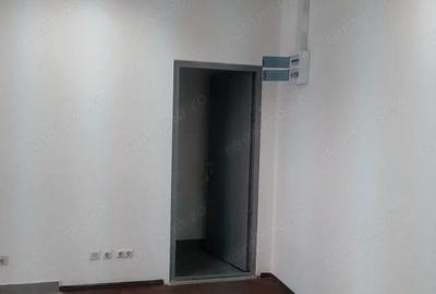 Spațiu comercial, de 130 mp, în Militari - 1