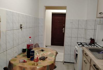 Apartament cu 2 camere decomandat în Sud