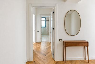 Apartament cu 3 camere semidecomandat în Pipera