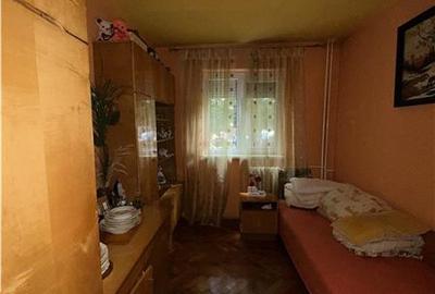 Apartament cu 3 camere nedecomandat, mobilat în Circumvalațiunii - 6