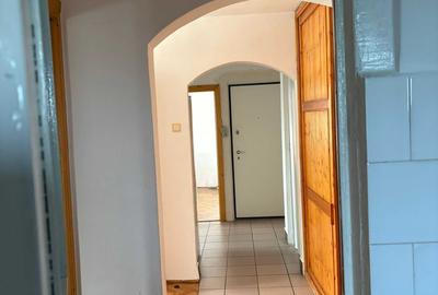 Apartament cu 3 camere decomandat în Rogerius - 1
