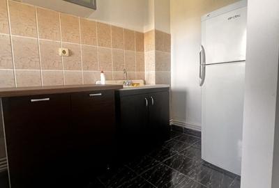 Garsonieră decomandată în Plopilor - 1