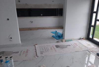 Casă cu 4 camere cu Canalizare în Central - 30