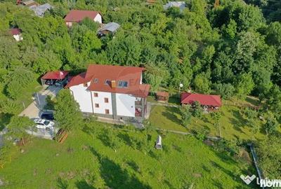 Casă cu 8 camere cu Teren 2130 Mp în Nistorești