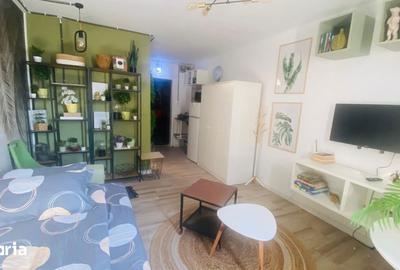 Apartament cu 8 camere în Central