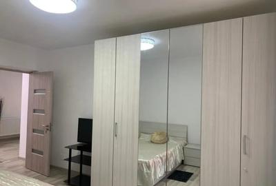 Apartament cu 2 camere semidecomandat, mobilat în 1 Mai - 8