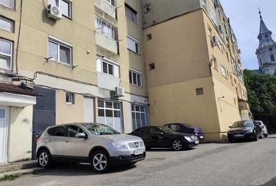 Apartament cu 2 camere semidecomandat în Central - 1