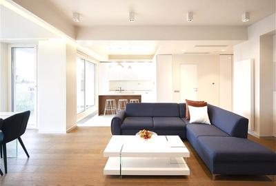 Apartament cu 3 camere decomandat, mobilat în Iancu Nicolae