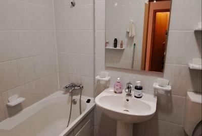 Apartament cu 2 camere decomandat în Titan - 12