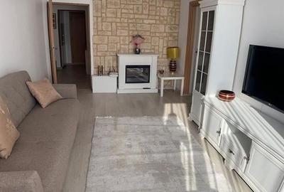 Apartament cu 4 camere semidecomandat în Berceni