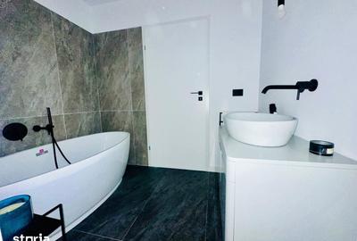 Casă cu 4 camere cu Teren 124 Mp în Palazu Mare