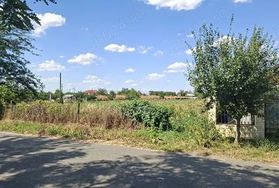 Teren de 2250 mp, în Șoldanu