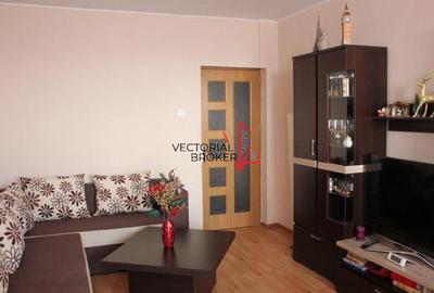 Apartament cu 3 camere decomandat în Central - 4