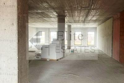 Spațiu comercial, de 198 mp, în Ultracentral