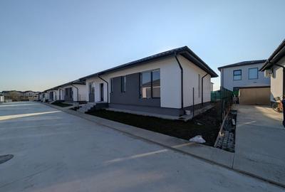Casă individuală cu 4 camere cu Canalizare în Tunari - 2