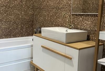 Apartament cu 2 camere decomandat în Crângași