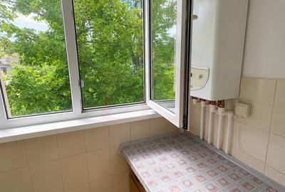Apartament cu 2 camere semidecomandat, mobilat în Țiglina 2