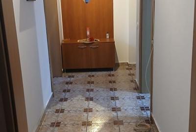 Garsonieră decomandată în Plopilor - 4