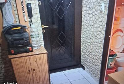 Garsonieră decomandată în Tei - 7