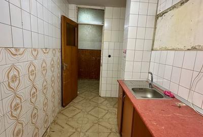 Apartament cu 3 camere decomandat în Drumul Taberei - 2