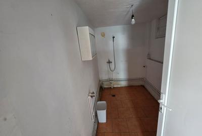 Casă cu 4 camere cu Teren 497 Mp în Dragomirești-Deal