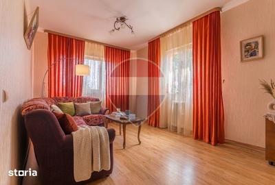 Casă cu 5 camere cu Teren 700 Mp în Galata