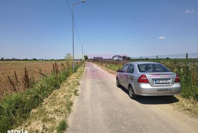 Teren de 582 mp, în Oinacu - 9