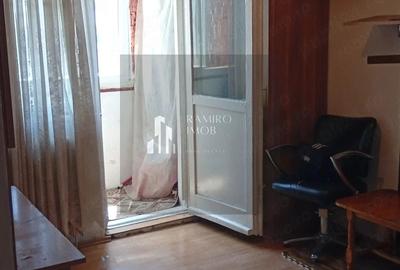 Apartament cu 2 camere semidecomandat în Titan