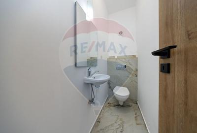 Casă individuală cu 9 camere cu Teren 501 Mp în Hărman - 19