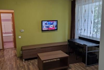 Apartament cu 2 camere decomandat, mobilat în Ultracentral