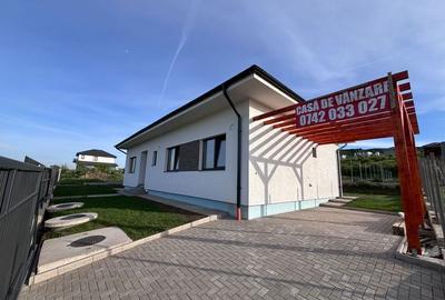 Casă cu 4 camere în Chinteni - 1