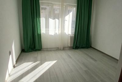 Garsonieră decomandată în Bucium - 1