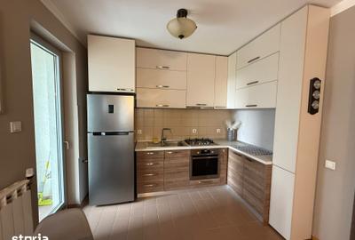 Apartament cu 3 camere în Tineretului
