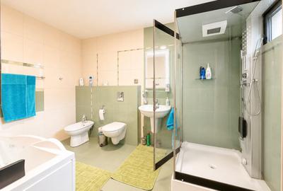 Casă individuală cu 8 camere cu Teren 750 Mp în Central - 9