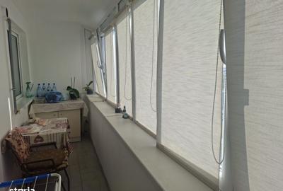 Apartament cu 3 camere decomandat în Vest