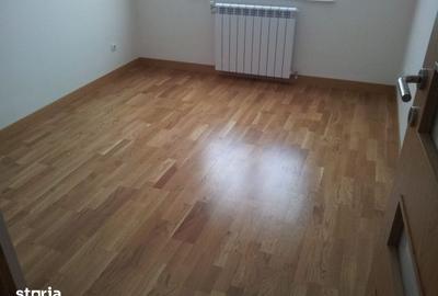 Apartament cu 3 camere în Fălticeni - 4