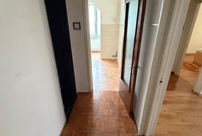 Apartament cu 2 camere decomandat în Griviței