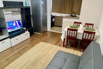 Apartament cu 3 camere decomandat în Răcădău