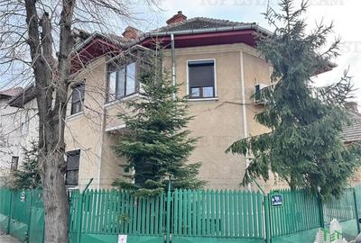 Casă individuală cu 4 camere cu Canalizare în Vatra Luminoasă - 1